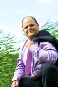 Portraitfoto des Mitarbeiters