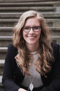 Portraitfoto von Franziska Stoelzel